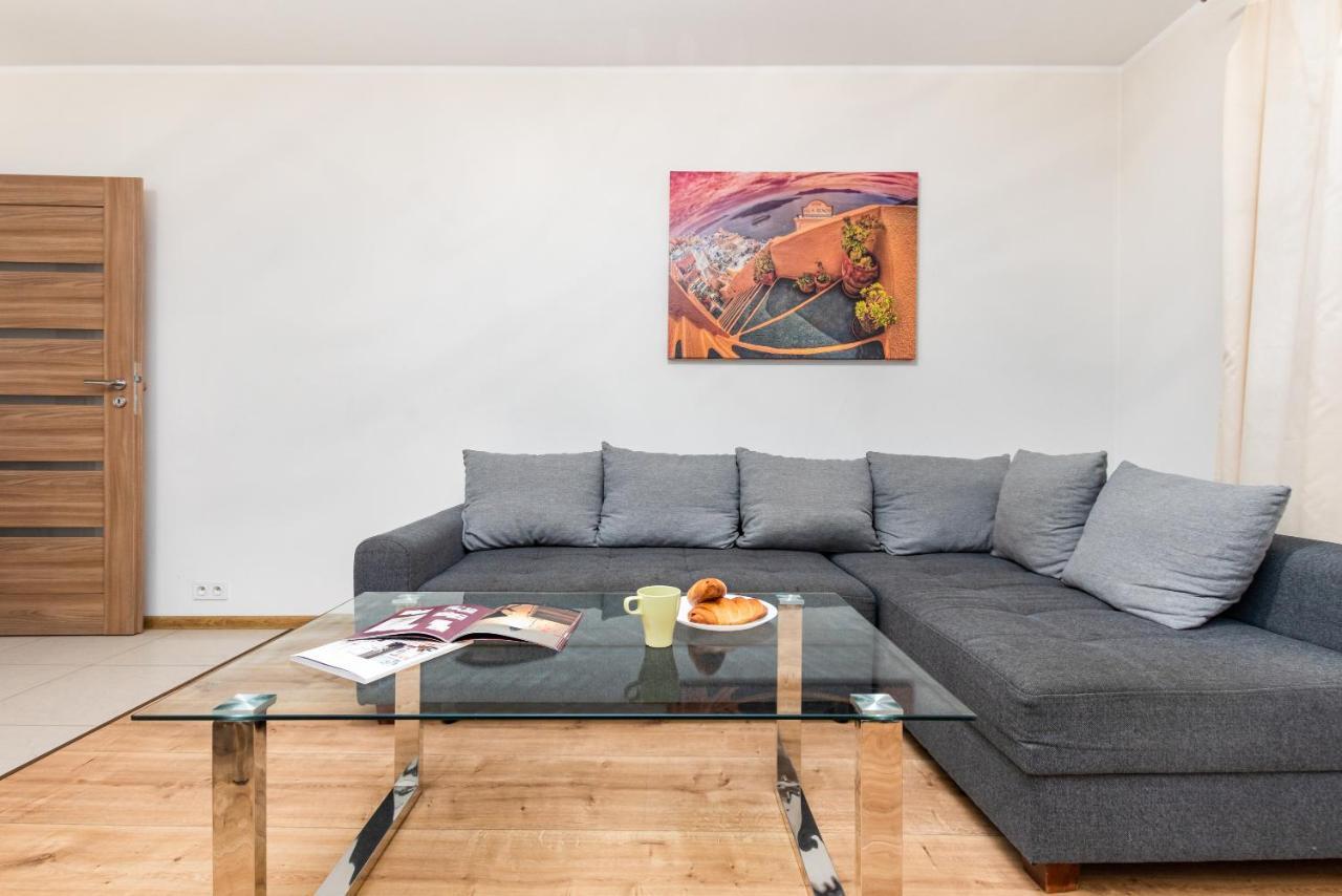 Al Krakowska 291A By Homeprime Varšava Exteriér fotografie
