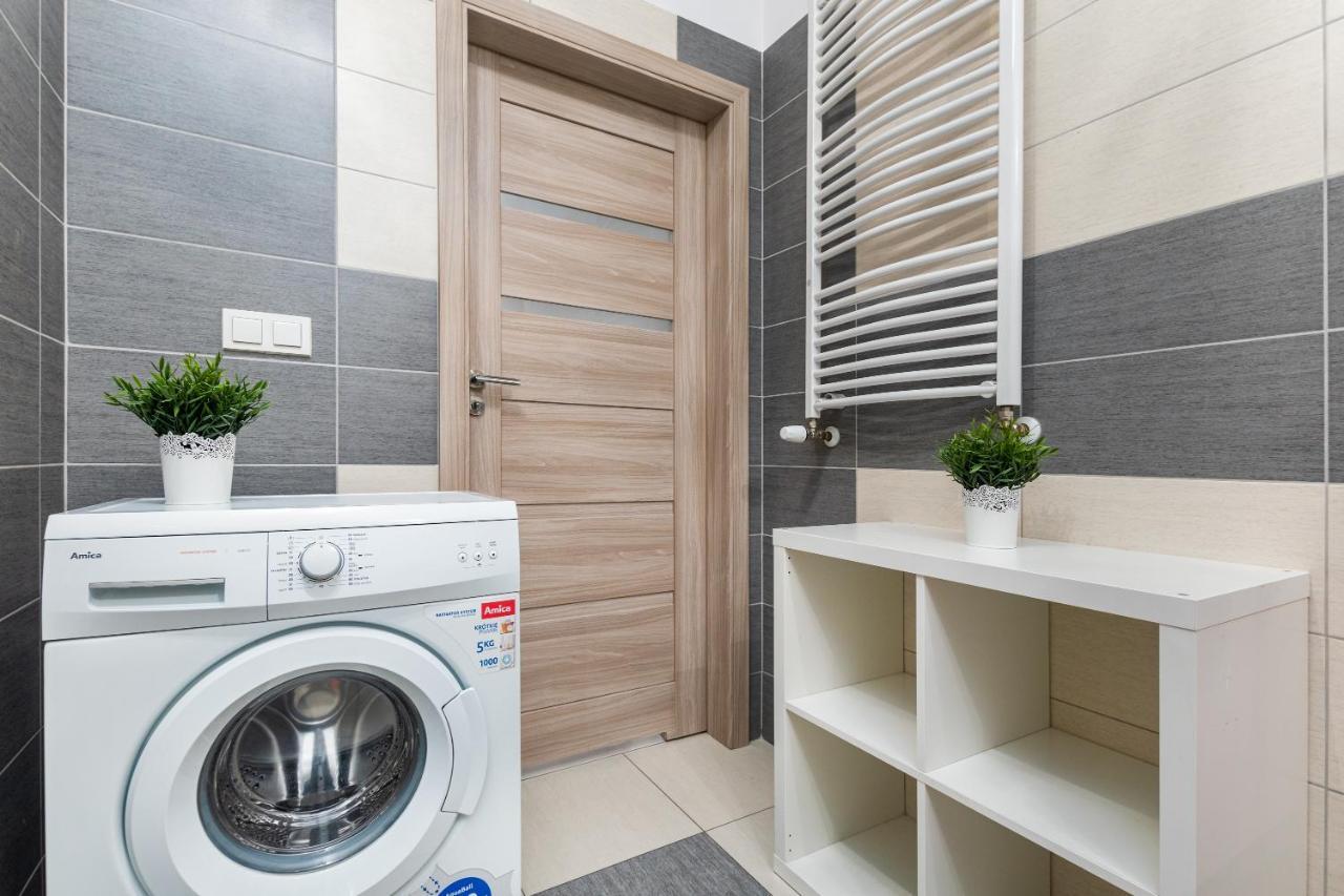 Al Krakowska 291A By Homeprime Varšava Exteriér fotografie