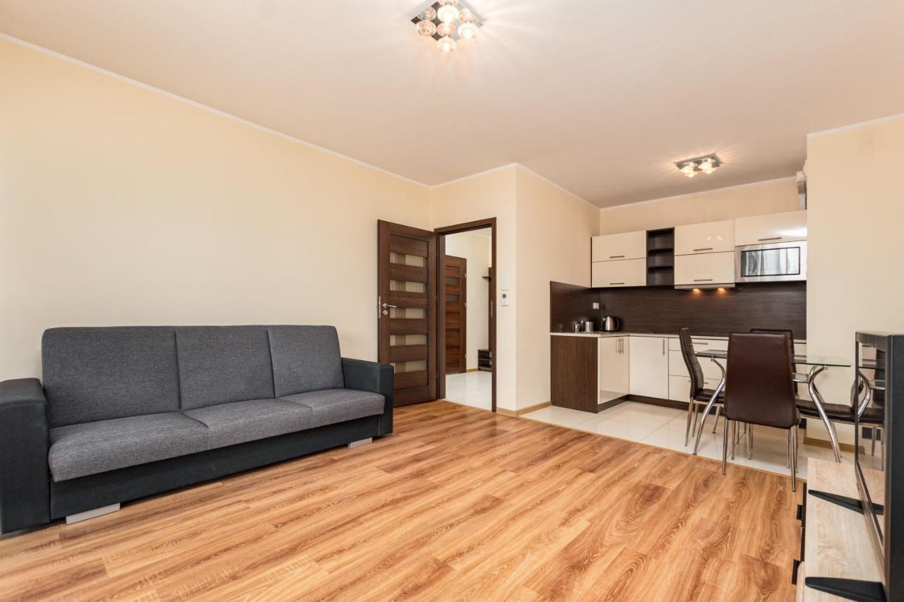 Al Krakowska 291A By Homeprime Varšava Exteriér fotografie